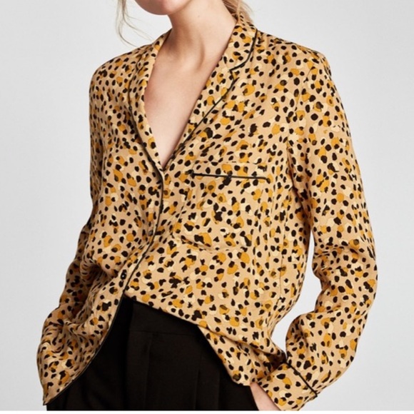 Zara Tops - < Zara Chic Leopard Print Lightweight Blouse >